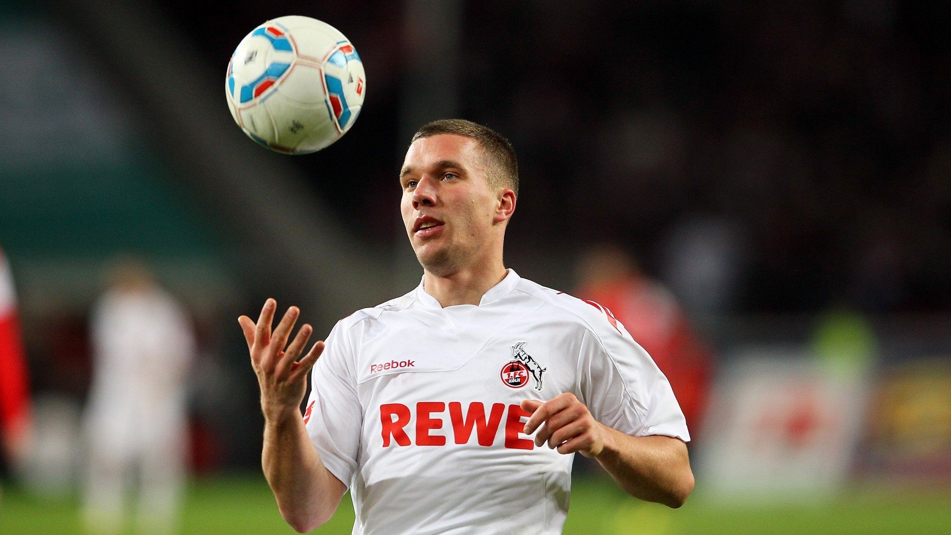 外教与本土教练协作挑战大，外籍教练