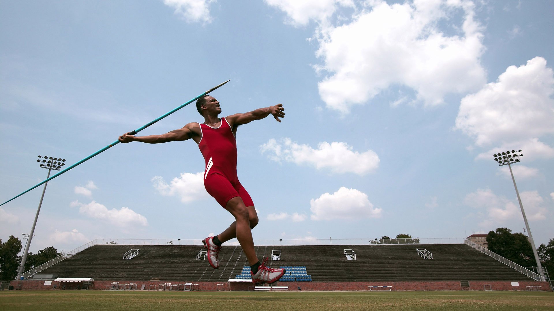 波兰队未来发展:如何通过多层次训练提升球员比赛的应变能力,波兰队实力分析